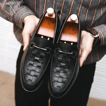 Нова мода мъже черен бизнес официална рокля обувки мокасини мъжки сватбени обувки кожа Oxfords заострени пръсти обувки голям размер
